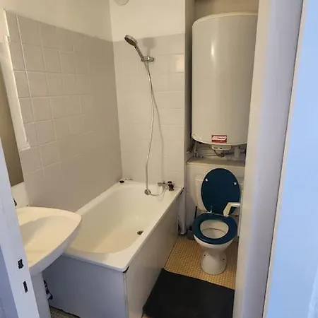Apartment Aux Pieds Avec Parking Couvert *