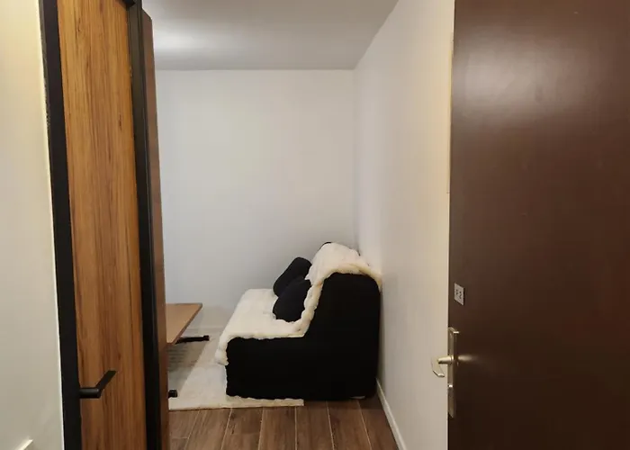 Aux Pieds Avec Parking Couvert Daire *